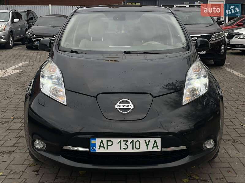 Хэтчбек Nissan Leaf 2012 в Днепре