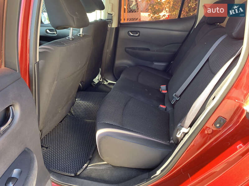 Хэтчбек Nissan Leaf 2015 в Львове фото 13 Хэтчбек Nissan Leaf 2015 в Львове