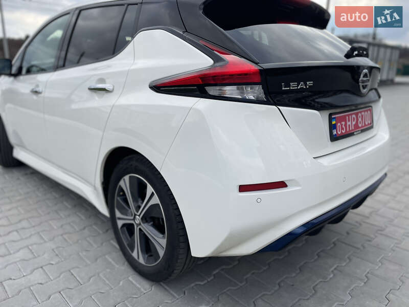 Хэтчбек Nissan Leaf 2020 в Кропивницком