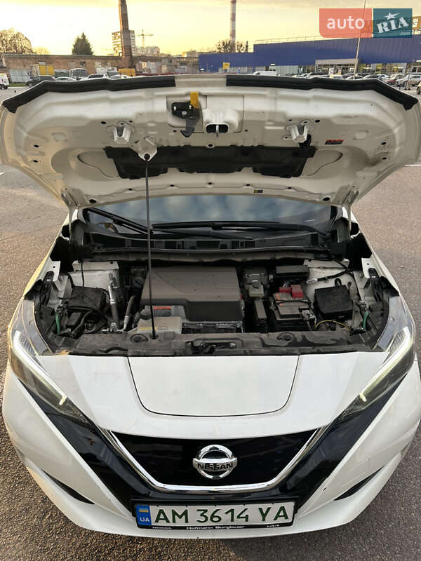 Хэтчбек Nissan Leaf 2018 в Житомире фото 26 Хэтчбек Nissan Leaf 2018 в Житомире
