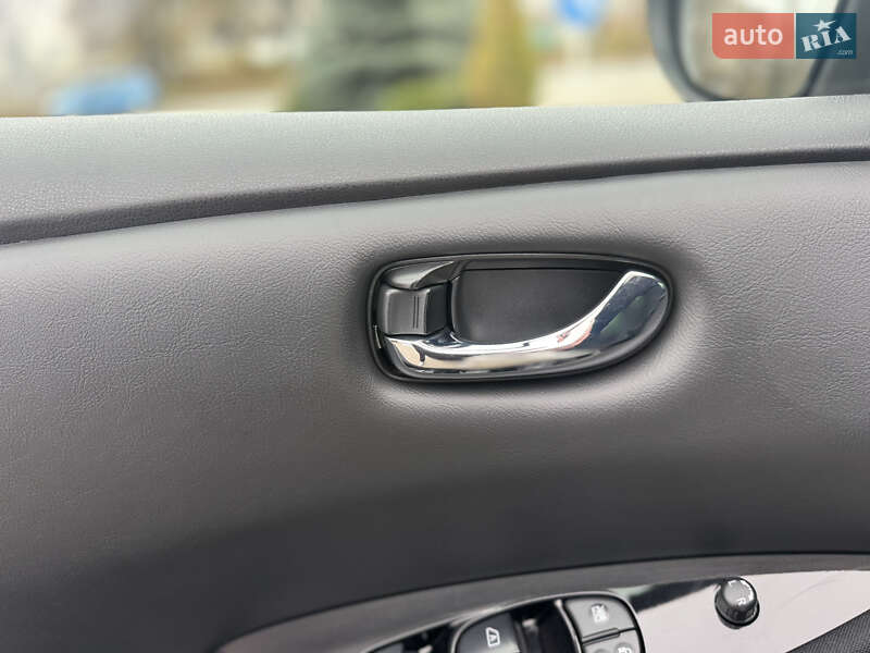 Хэтчбек Nissan Leaf 2018 в Луцке