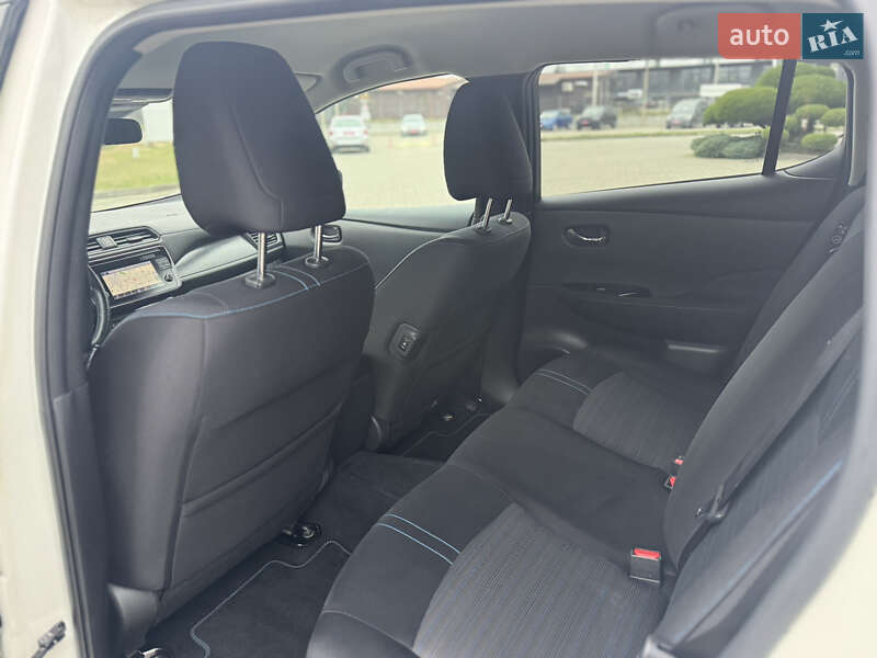 Хэтчбек Nissan Leaf 2018 в Луцке