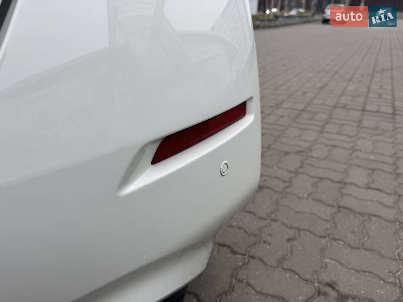 Хэтчбек Nissan Leaf 2018 в Луцке