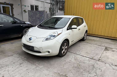 Хетчбек Nissan Leaf 2011 в Умані
