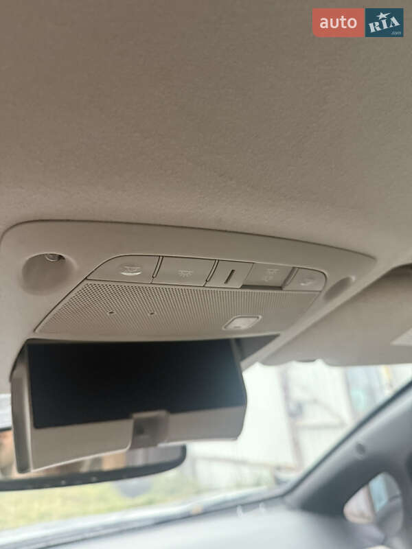 Хэтчбек Nissan Leaf 2018 в Киеве