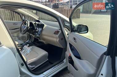 Хэтчбек Nissan Leaf 2011 в Львове