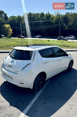 Хэтчбек Nissan Leaf 2014 в Виннице