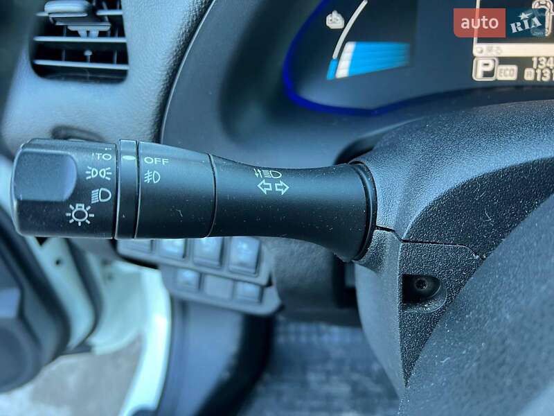 Хэтчбек Nissan Leaf 2014 в Львове