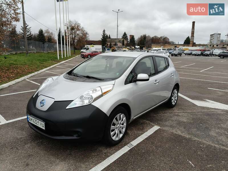Хэтчбек Nissan Leaf 2014 в Житомире фото Хэтчбек Nissan Leaf 2014 в Житомире