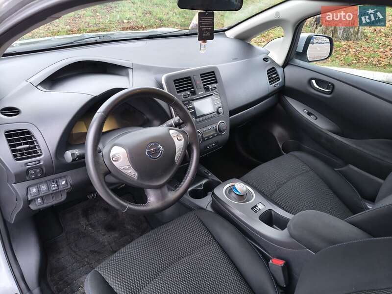 Хэтчбек Nissan Leaf 2014 в Житомире фото 17 Хэтчбек Nissan Leaf 2014 в Житомире