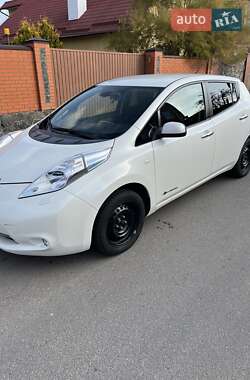 Хэтчбек Nissan Leaf 2015 в Виннице