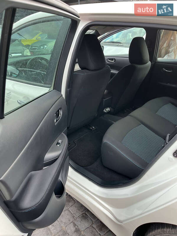 Хетчбек Nissan Leaf 2021 в Кам'янському