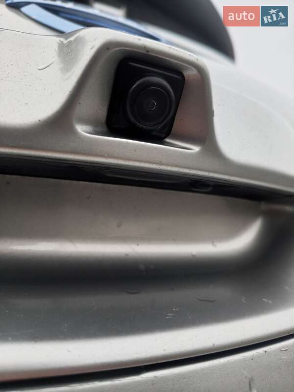 Хэтчбек Nissan Leaf 2013 в Луцке