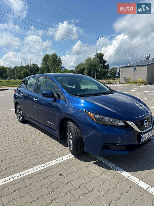 Хетчбек Nissan Leaf 2018 в Києві