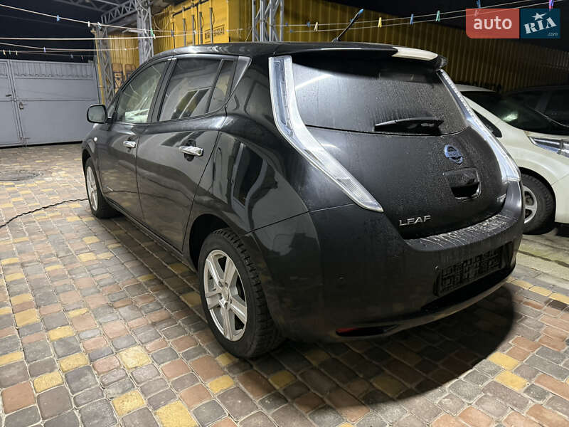 Хэтчбек Nissan Leaf 2012 в Умани фото 8 Хэтчбек Nissan Leaf 2012 в Умани