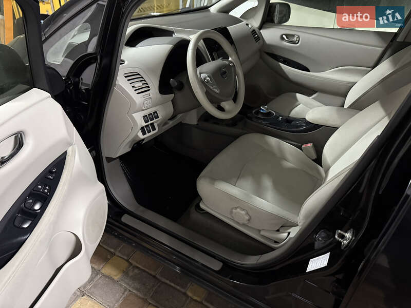 Хэтчбек Nissan Leaf 2012 в Умани фото 12 Хэтчбек Nissan Leaf 2012 в Умани