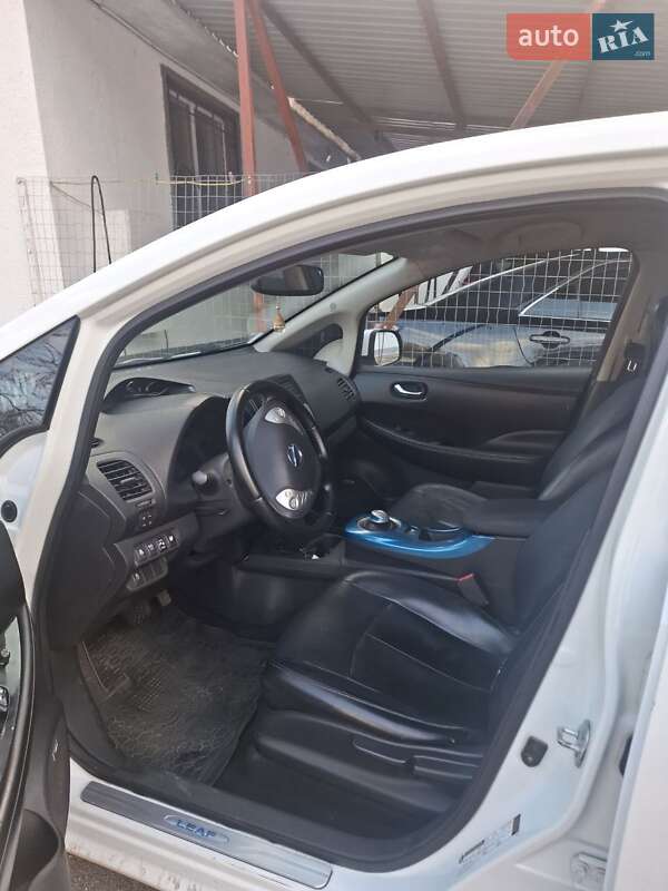Хэтчбек Nissan Leaf 2015 в Одессе фото 4 Хэтчбек Nissan Leaf 2015 в Одессе