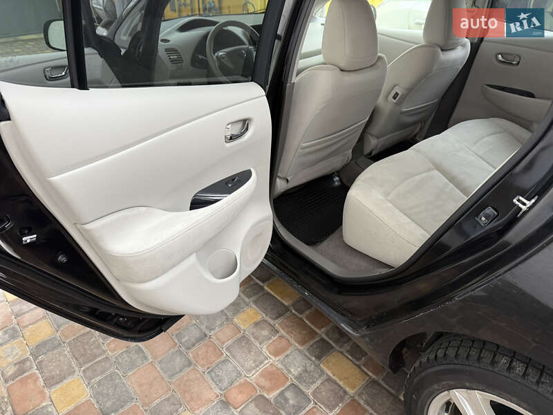 Хэтчбек Nissan Leaf 2012 в Умани фото 46 Хэтчбек Nissan Leaf 2012 в Умани