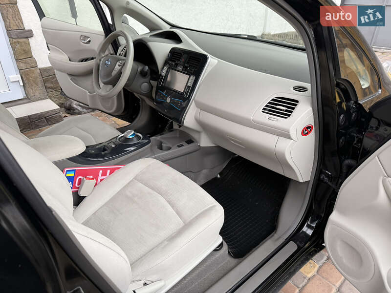 Хэтчбек Nissan Leaf 2012 в Умани фото 56 Хэтчбек Nissan Leaf 2012 в Умани