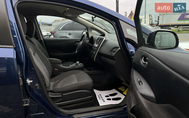 Хэтчбек Nissan Leaf 2016 в Мукачево