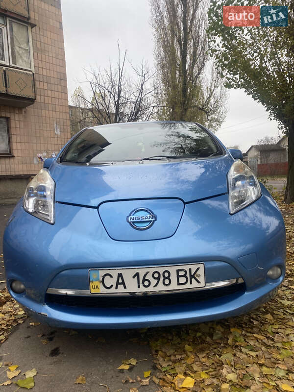 Хетчбек Nissan Leaf 2012 в Черкасах