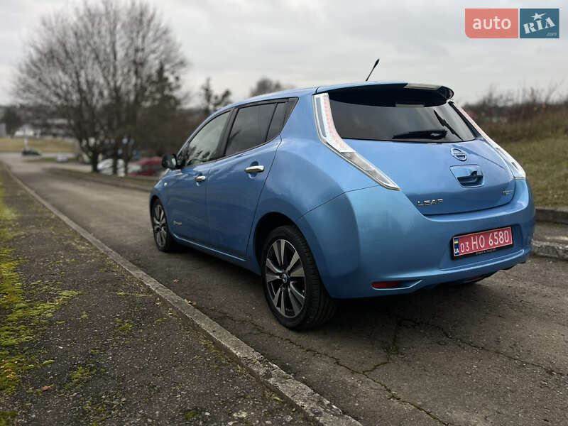 Хэтчбек Nissan Leaf 2014 в Ровно