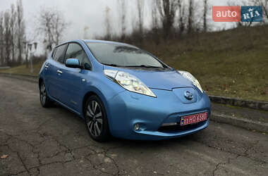 Хэтчбек Nissan Leaf 2014 в Ровно