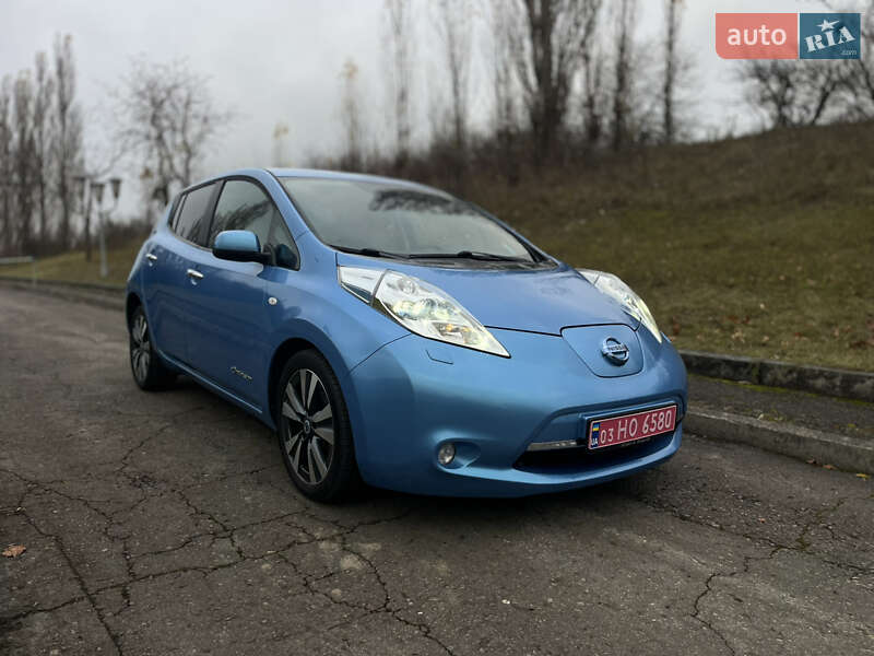 Хэтчбек Nissan Leaf 2014 в Ровно