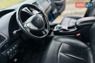 Хэтчбек Nissan Leaf 2014 в Ровно