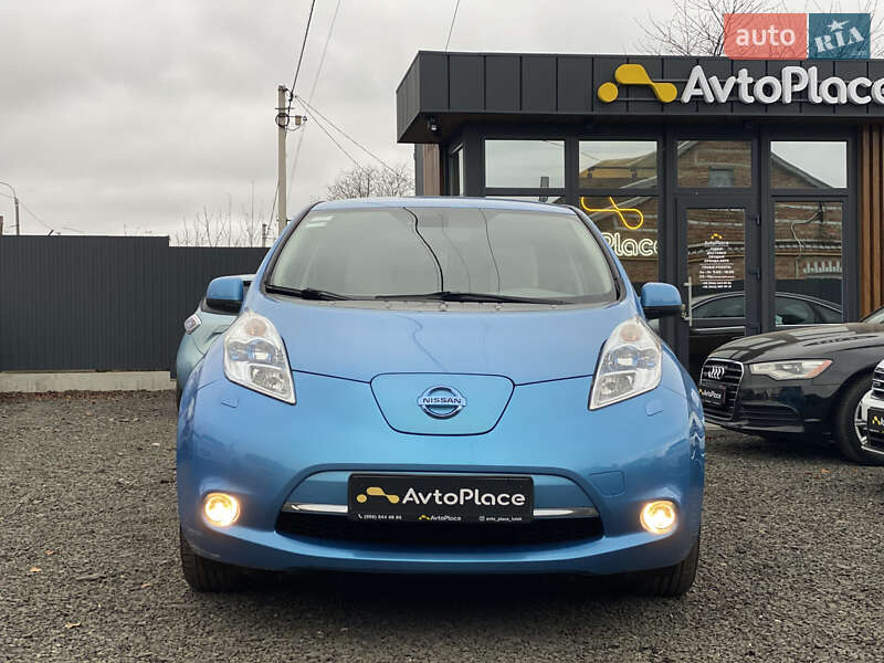 Хэтчбек Nissan Leaf 2011 в Луцке