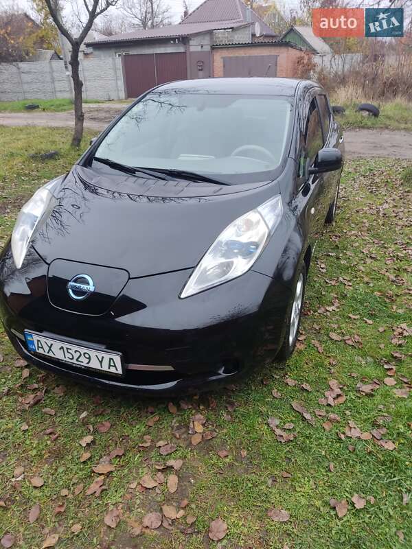 Хэтчбек Nissan Leaf 2011 в Харькове