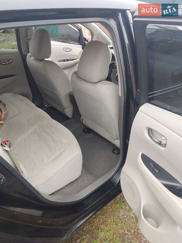 Хэтчбек Nissan Leaf 2011 в Харькове