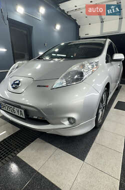 Хэтчбек Nissan Leaf 2015 в Одессе фото 18 Хэтчбек Nissan Leaf 2015 в Одессе