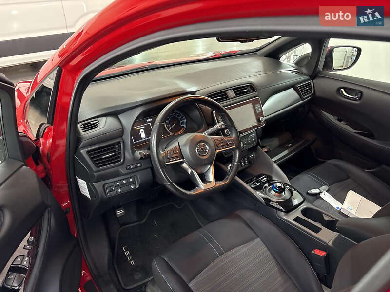 Хетчбек Nissan Leaf 2020 в Хмельницькому