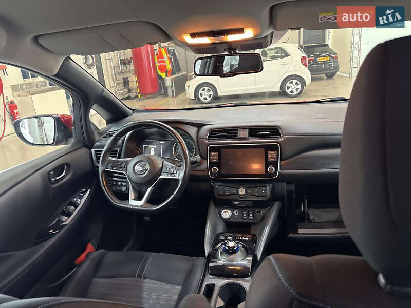 Хетчбек Nissan Leaf 2020 в Хмельницькому