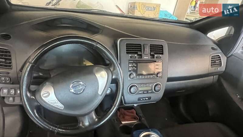 Хэтчбек Nissan Leaf 2013 в Черкассах