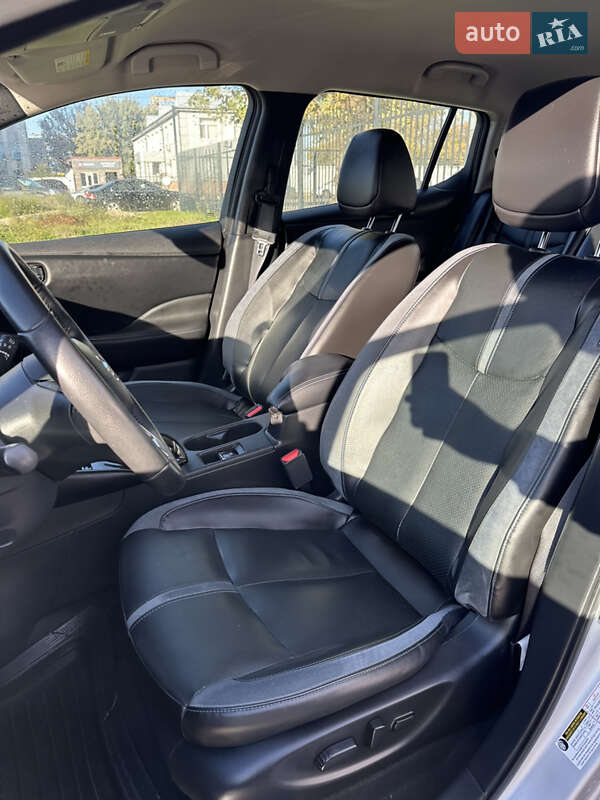 Хетчбек Nissan Leaf 2020 в Києві