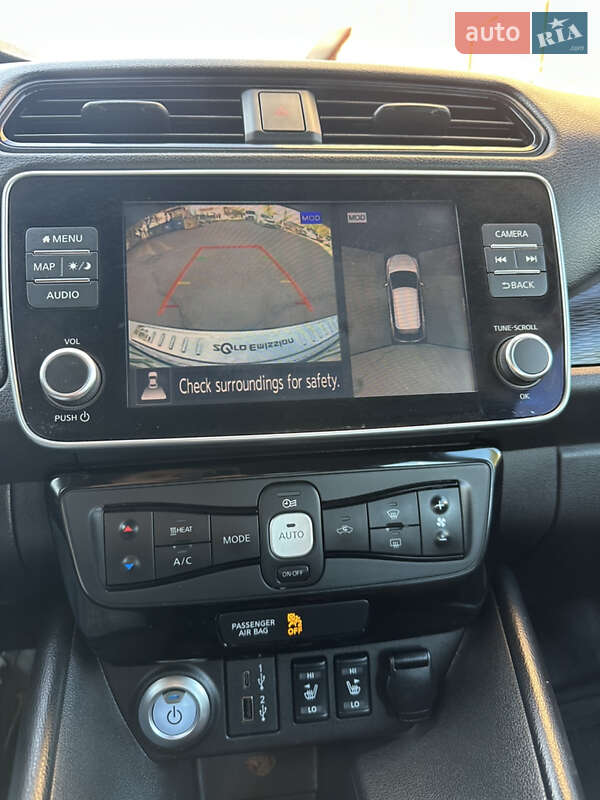 Хетчбек Nissan Leaf 2020 в Києві