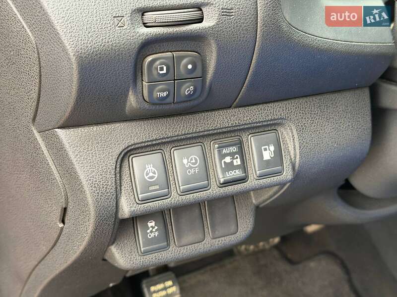 Хэтчбек Nissan Leaf 2016 в Кривом Роге