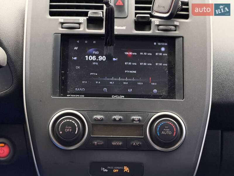 Хэтчбек Nissan Leaf 2016 в Кривом Роге