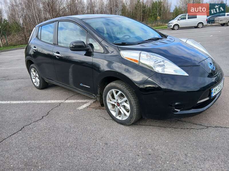 Хетчбек Nissan Leaf 2015 в Житомирі фото 4 Хетчбек Nissan Leaf 2015 в Житомирі