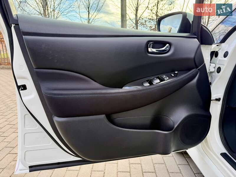 Хэтчбек Nissan Leaf 2021 в Бердичеве