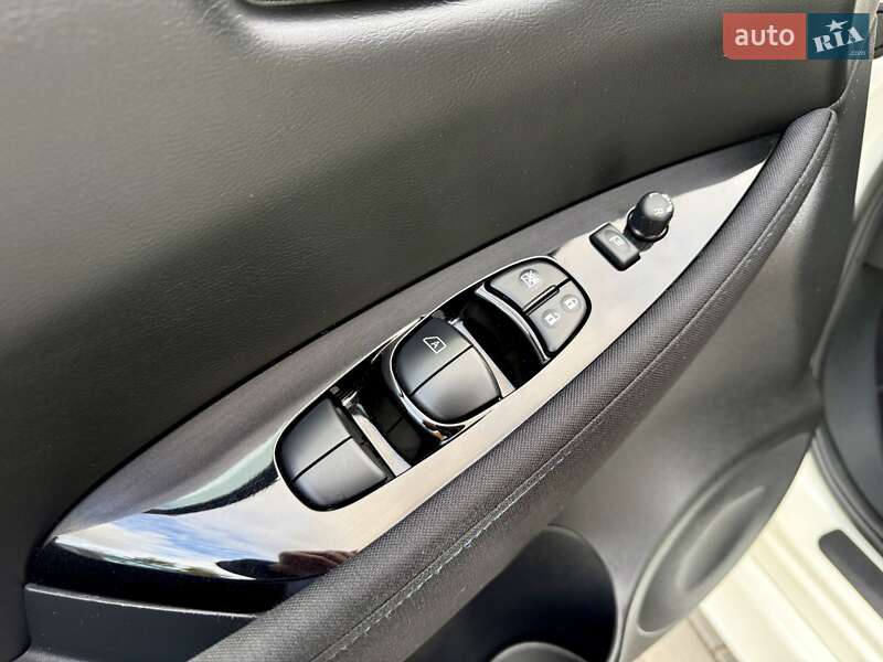 Хэтчбек Nissan Leaf 2021 в Бердичеве