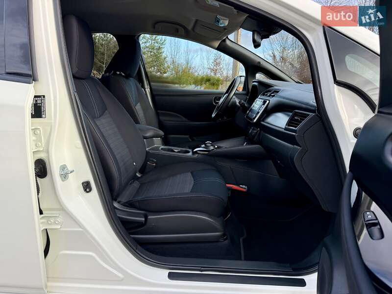 Хэтчбек Nissan Leaf 2021 в Бердичеве