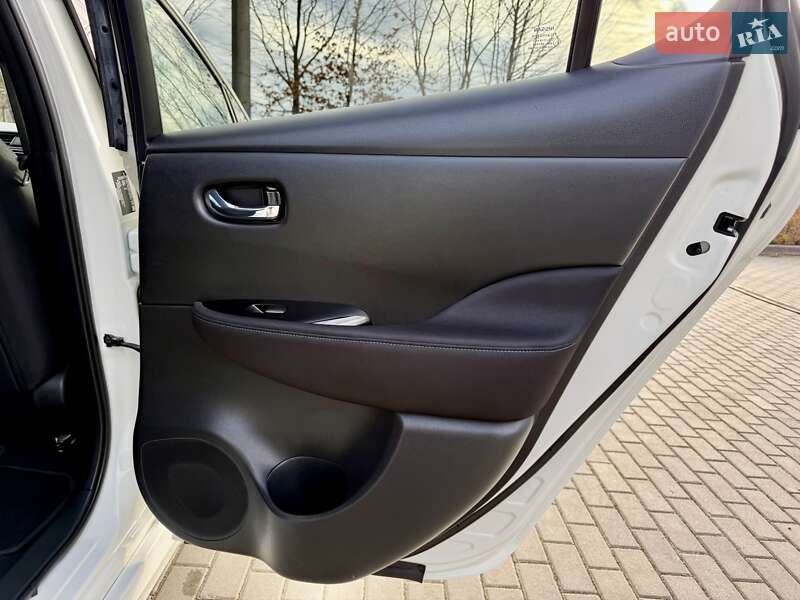 Хэтчбек Nissan Leaf 2021 в Бердичеве