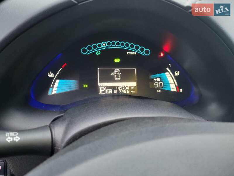 Хэтчбек Nissan Leaf 2014 в Павлограде