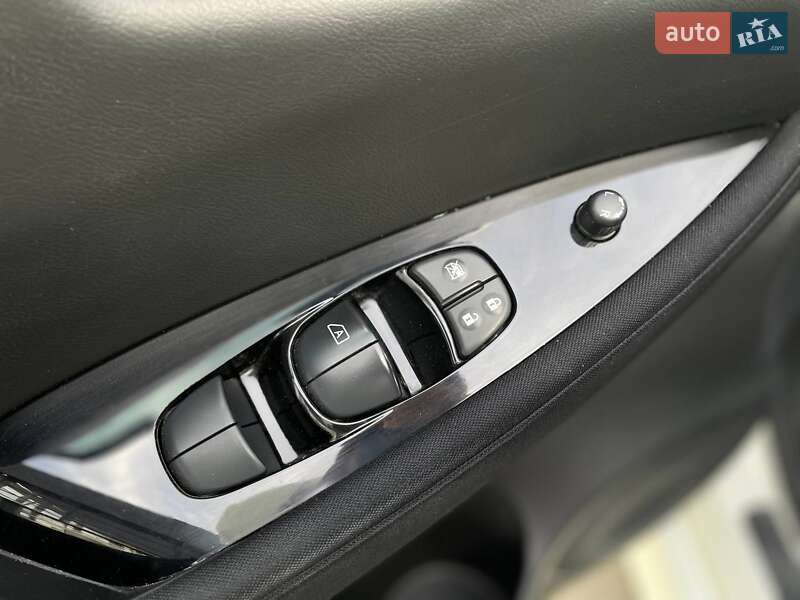 Хетчбек Nissan Leaf 2018 в Івано-Франківську