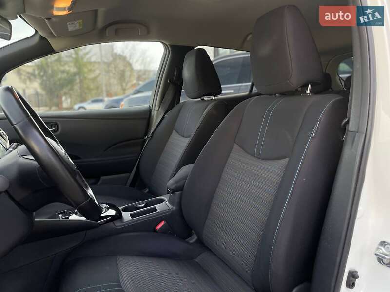 Хетчбек Nissan Leaf 2018 в Івано-Франківську