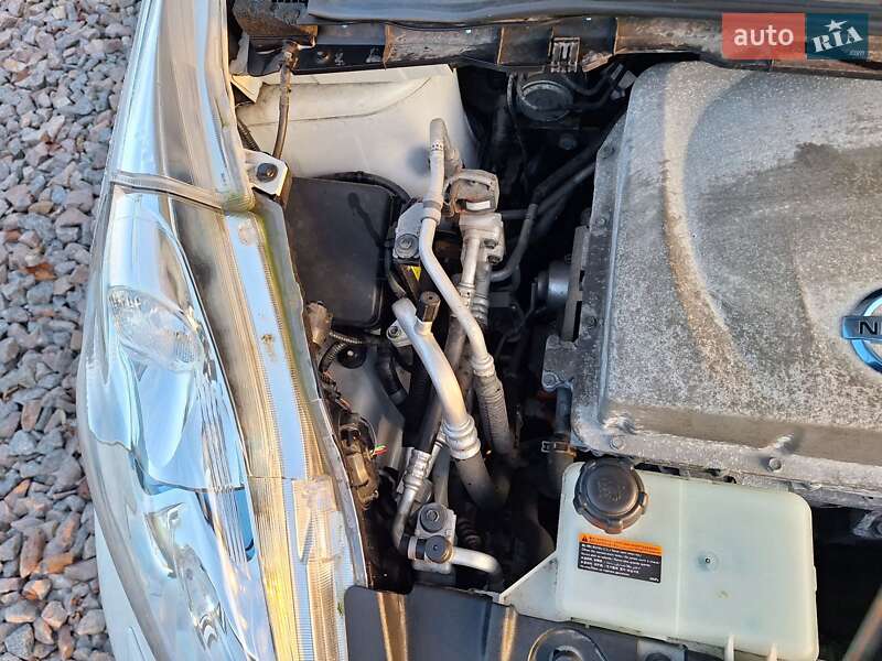Хэтчбек Nissan Leaf 2014 в Городке фото 8 Хэтчбек Nissan Leaf 2014 в Городке