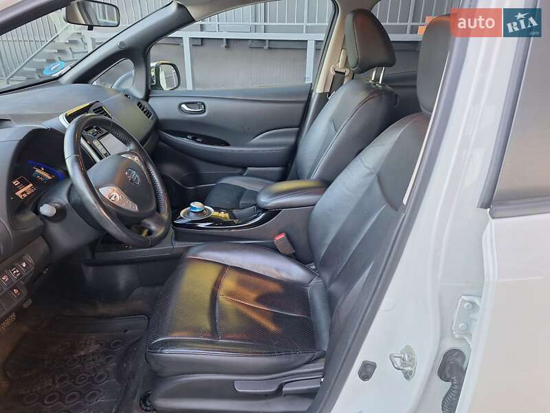 Хэтчбек Nissan Leaf 2014 в Городке фото 16 Хэтчбек Nissan Leaf 2014 в Городке